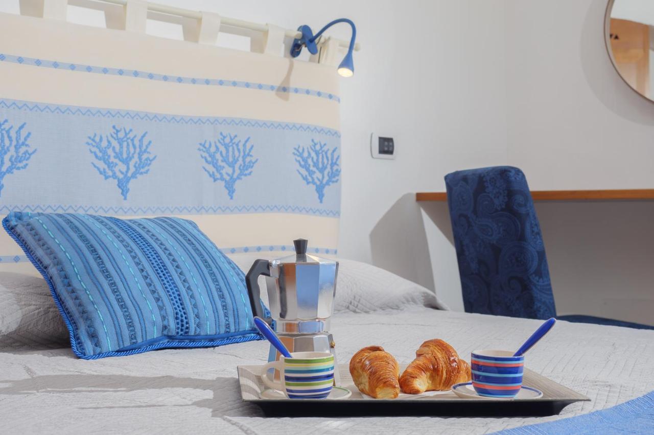 Villetta Azzurro - Sherdenia Luxury Apartments Marinella  Exteriör bild